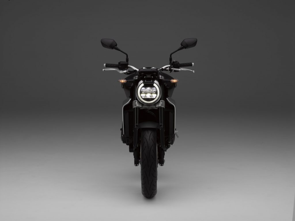 Honda CB1000R: à part?