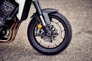 Honda CB1000R: à part?