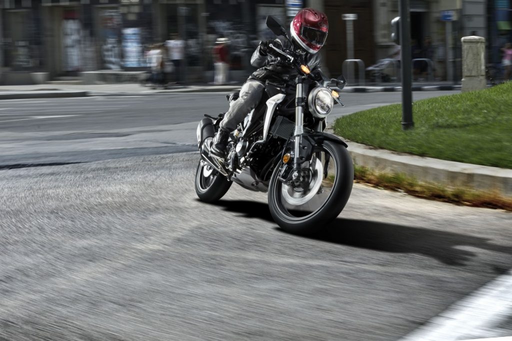 Honda CB300R: la menace fantôme