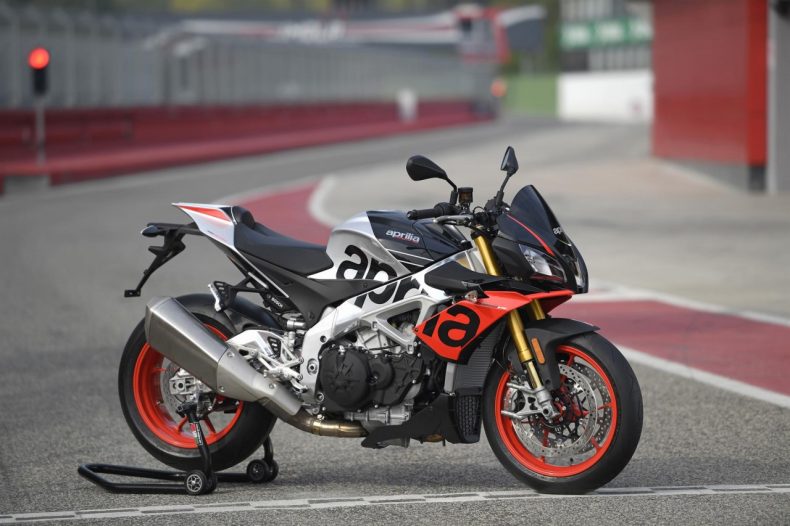 La fameuse Aprilia Tuono disponible en 78 kW (106 cv)