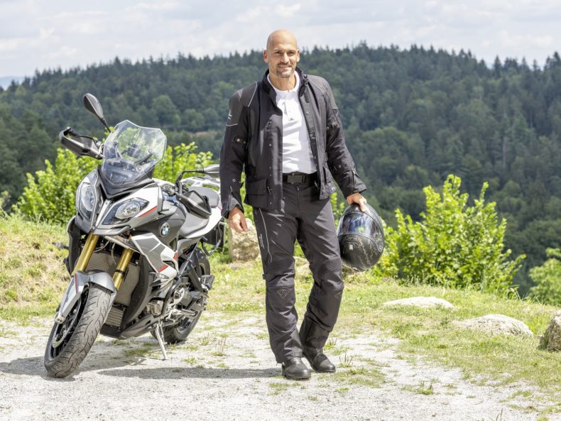 La tenue Stadler All-Along Pro pour aller bosser.