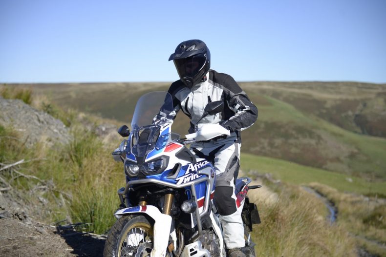 Nouveauté RST, la tenue Rallye