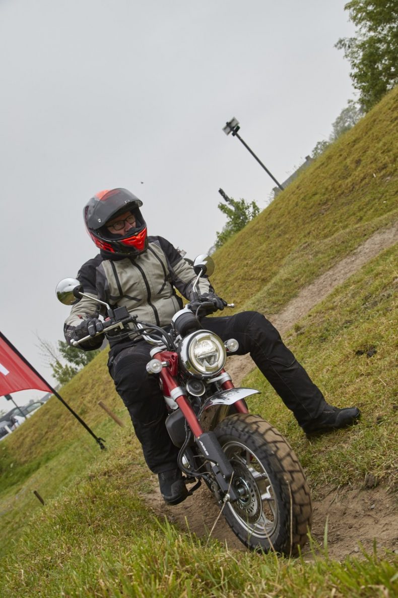 Honda Monkey Cub Event 2019 en Gelbique 5-790x1185