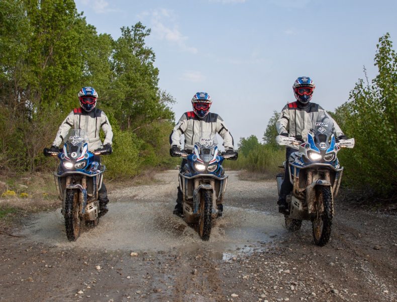 T.UR, partenaire officiel de la True Adventure Offroad Academy de Honda.