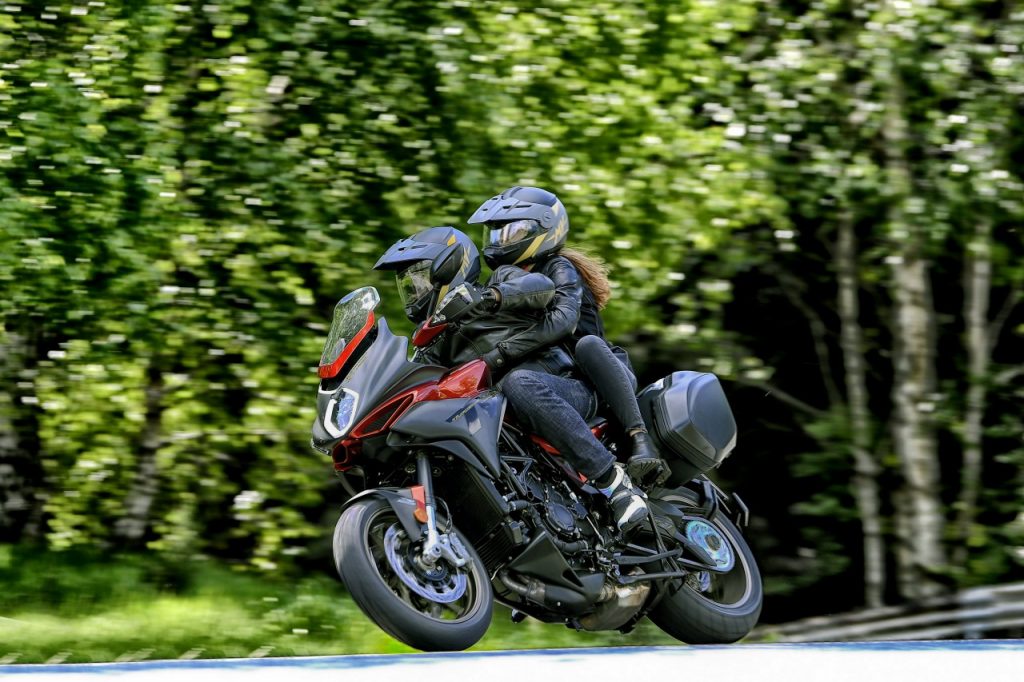 MV Agusta Turismo Veloce: ceci n&rsquo;est pas un trail!