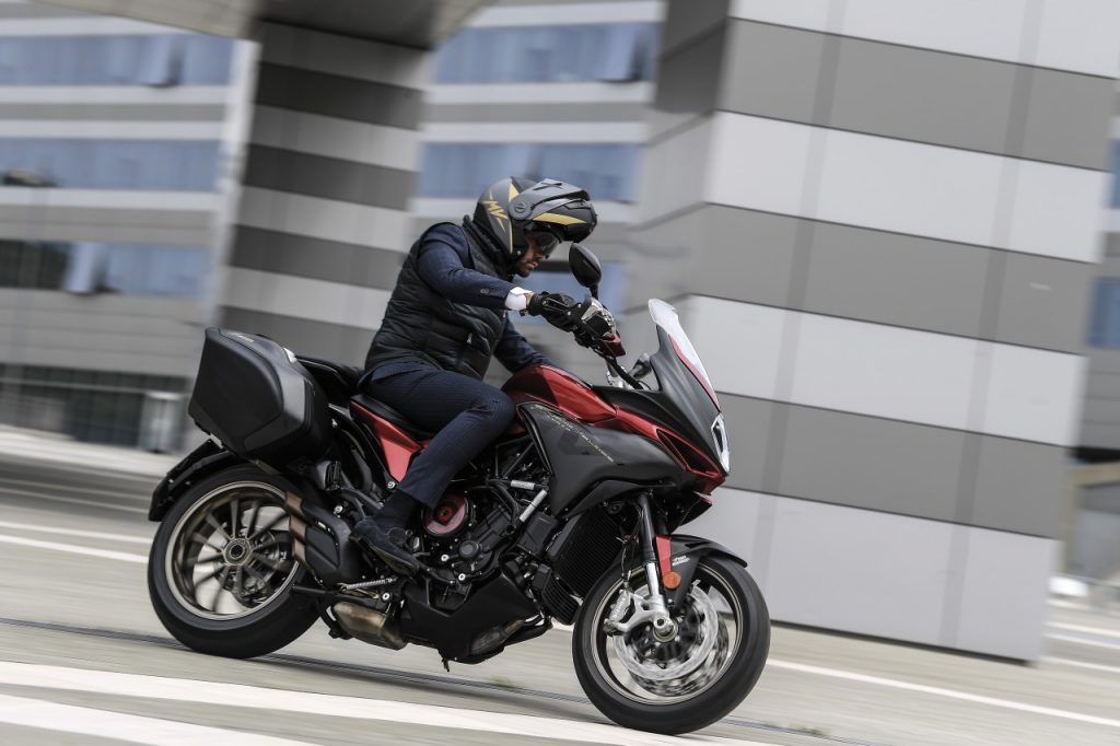 MV Agusta Turismo Veloce: ceci n&rsquo;est pas un trail!