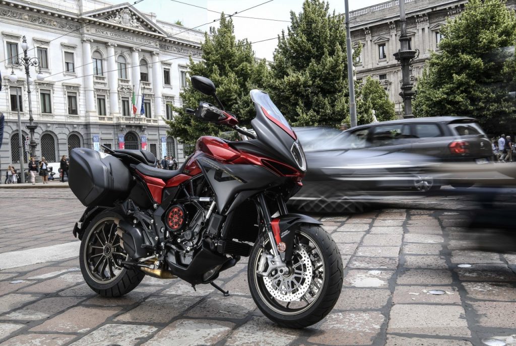 MV Agusta Turismo Veloce: ceci n&rsquo;est pas un trail!