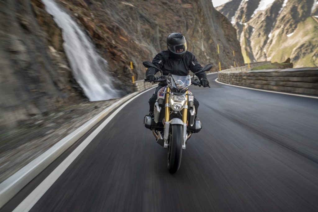 BMW R1250R: c&rsquo;est dans l&rsquo;R