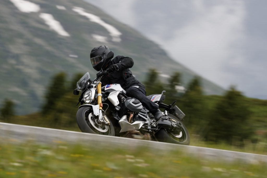 BMW R1250R: c&rsquo;est dans l&rsquo;R