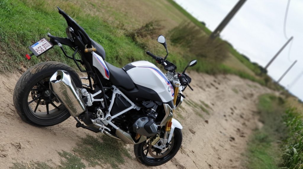 BMW R1250R: c&rsquo;est dans l&rsquo;R