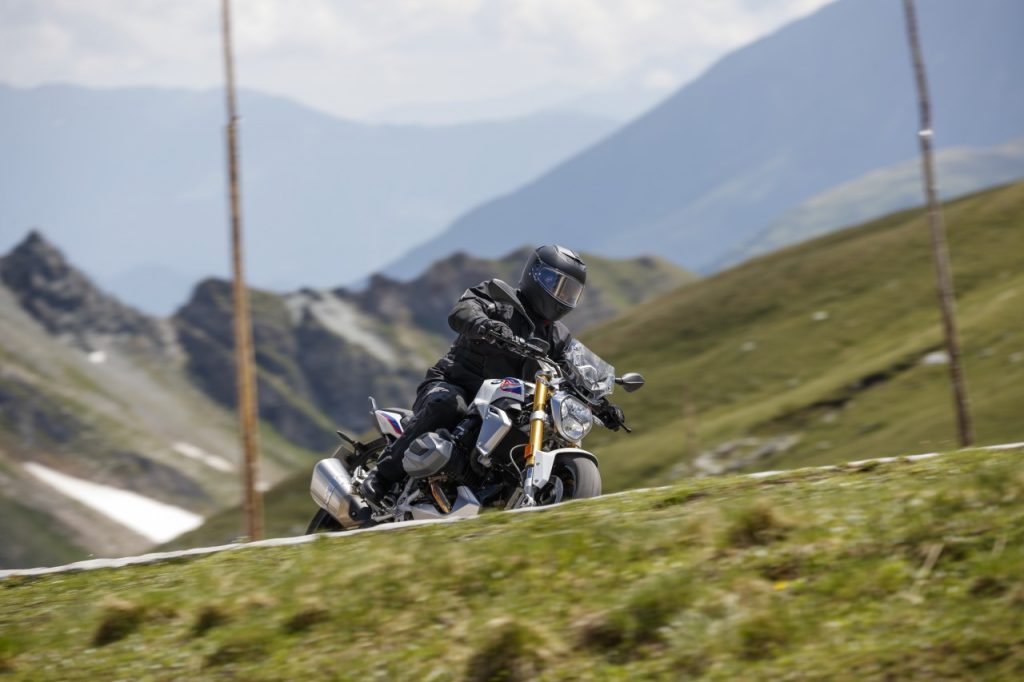 BMW R1250R: c&rsquo;est dans l&rsquo;R