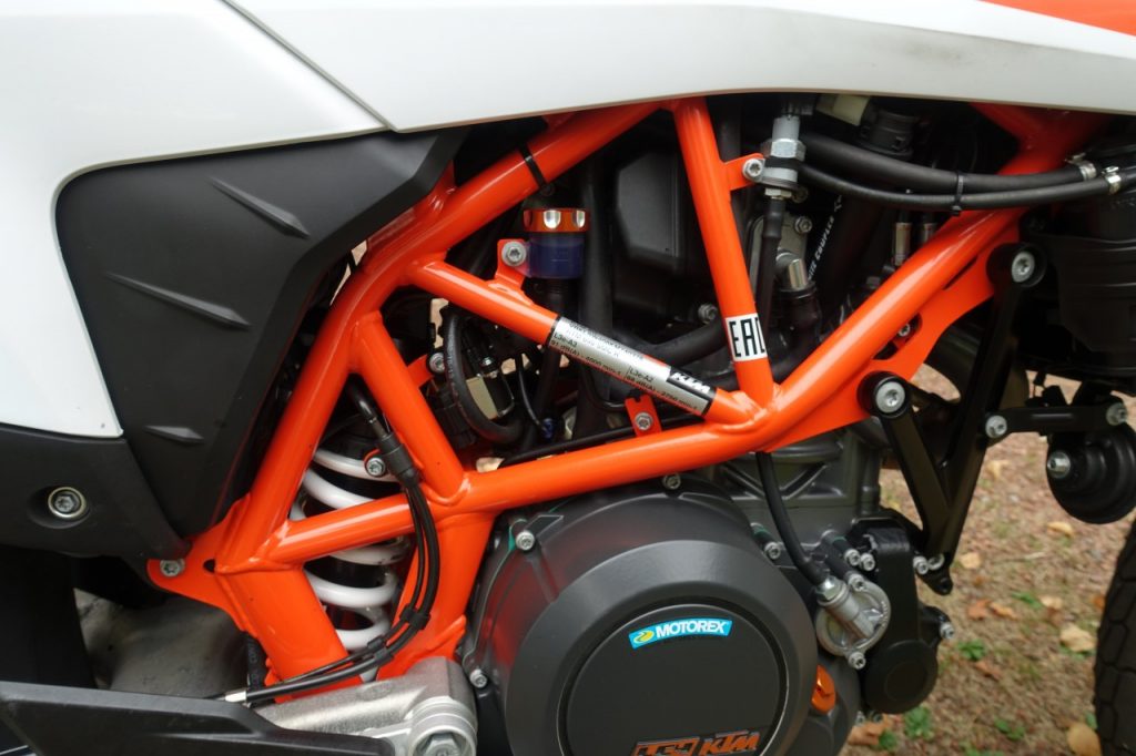 KTM 690 SMC R, à peine civilisée