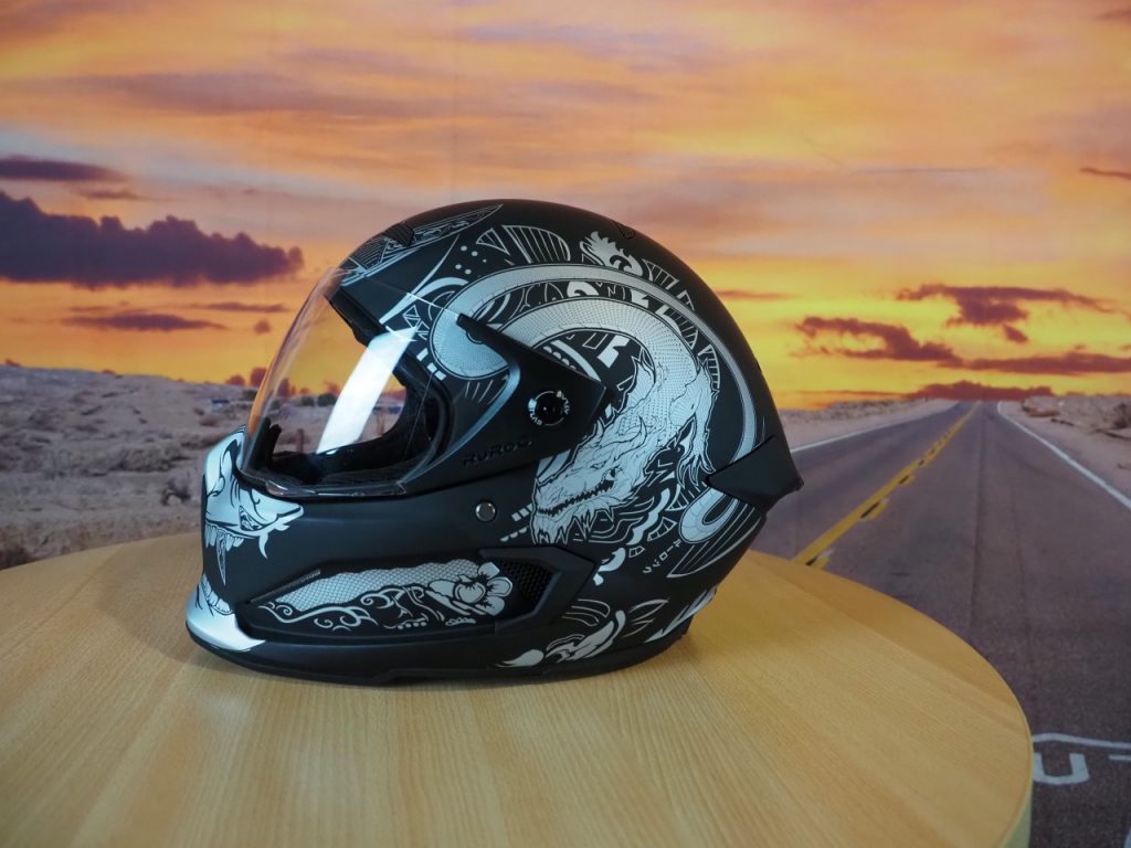 Ruroc Atlas, le premier casque moto de la marque anglaise.