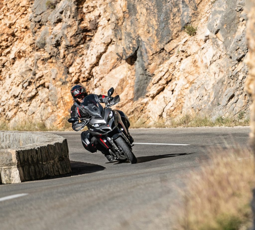 Ducati Multistrada 1260S Grand Tour : la GT sportive à l&rsquo;italienne.