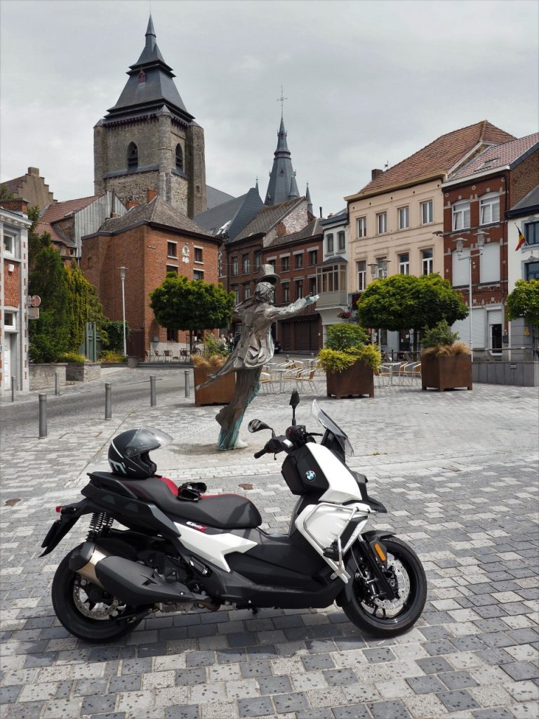 BMW C400X, pas besoin de plus