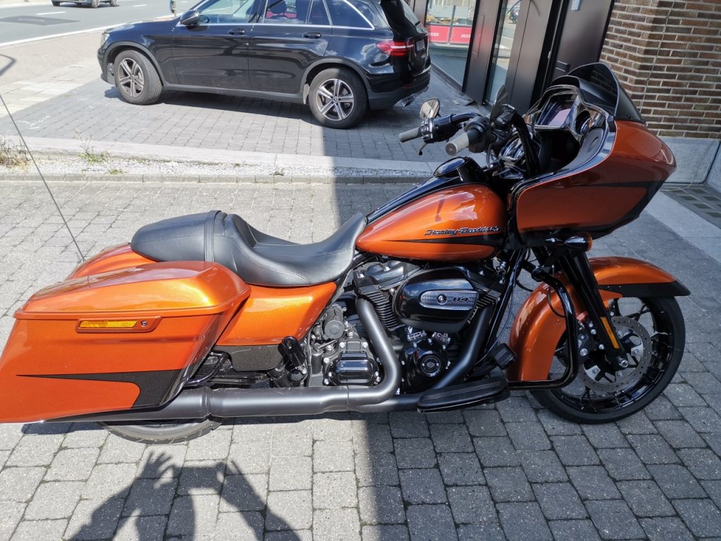 Harley Davidson Road Glide special