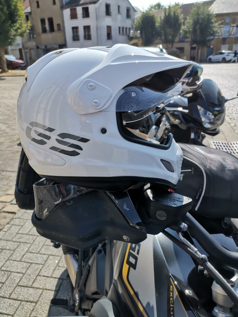 Arai Tour-X4, voyageur de luxe