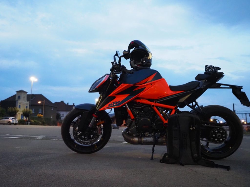 La bombe! On a testé la KTM SuperDuke 1290 R