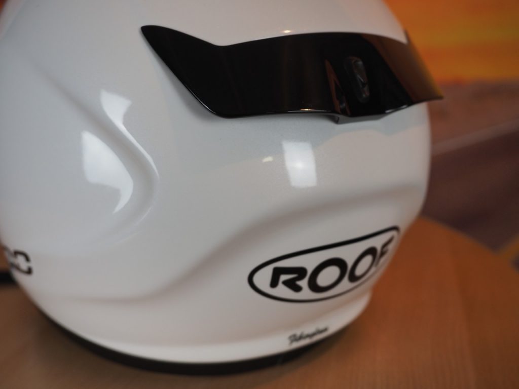 Mettez les gaz avec le Roof RO200 fibre !