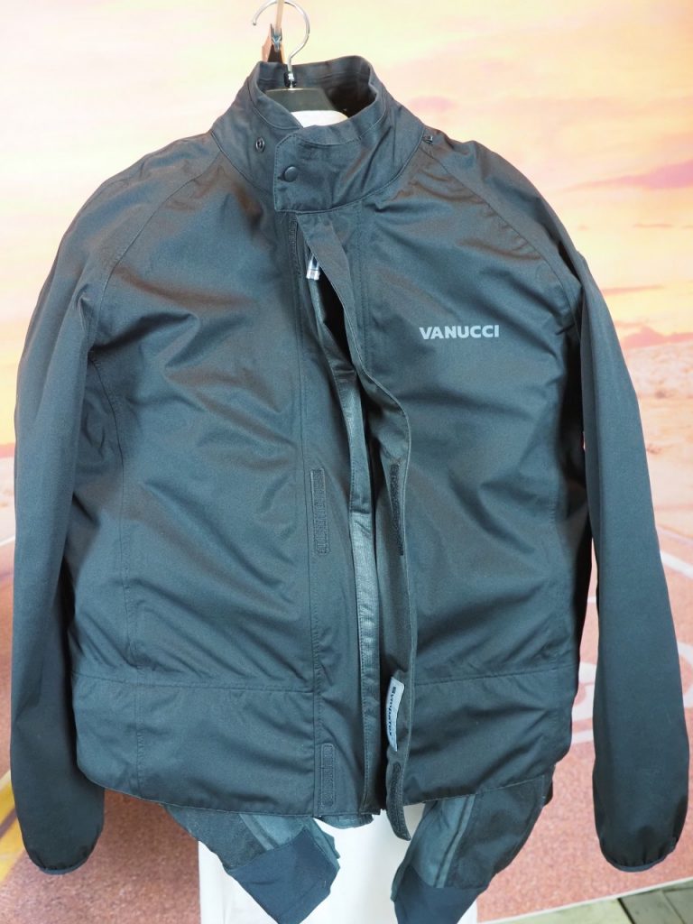 Vanucci VAJ-M1, 3 vestes pour toute l&rsquo;année.