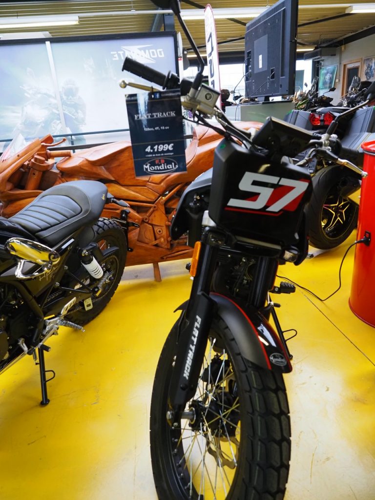 Des nouvelles Kawasaki, en visite chez Golden Bikes