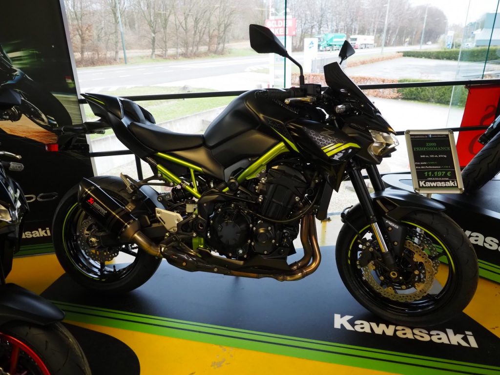 Des nouvelles Kawasaki, en visite chez Golden Bikes