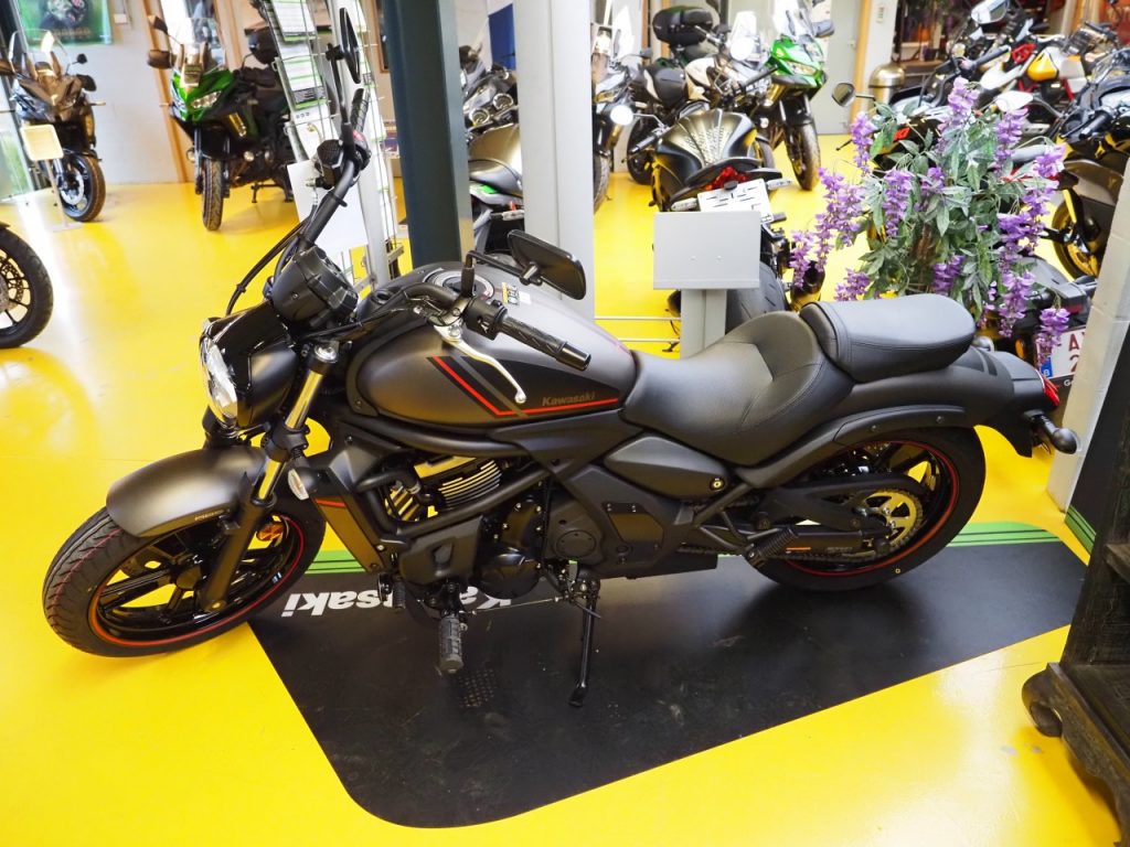 Des nouvelles Kawasaki, en visite chez Golden Bikes