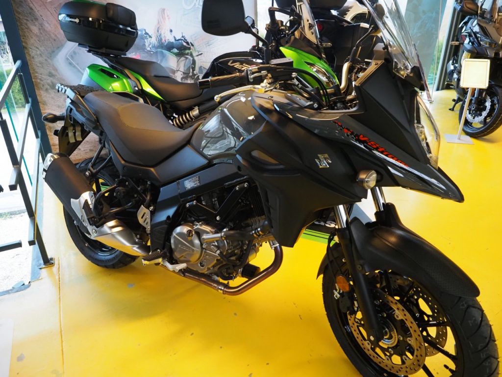 Des nouvelles Kawasaki, en visite chez Golden Bikes