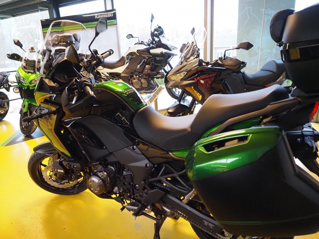 Des nouvelles Kawasaki, en visite chez Golden Bikes