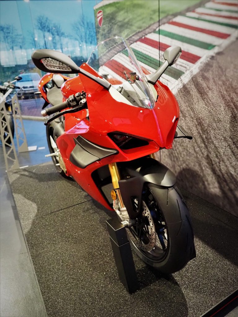 Les nouveautés Ducati et des MV Agusta chez Moto Renga