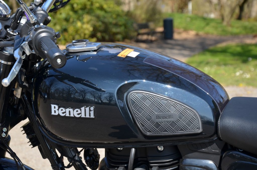 Benelli Impériale E5 - L'alternative Néo-Rétro Reservoir-Imperiale-1024x678