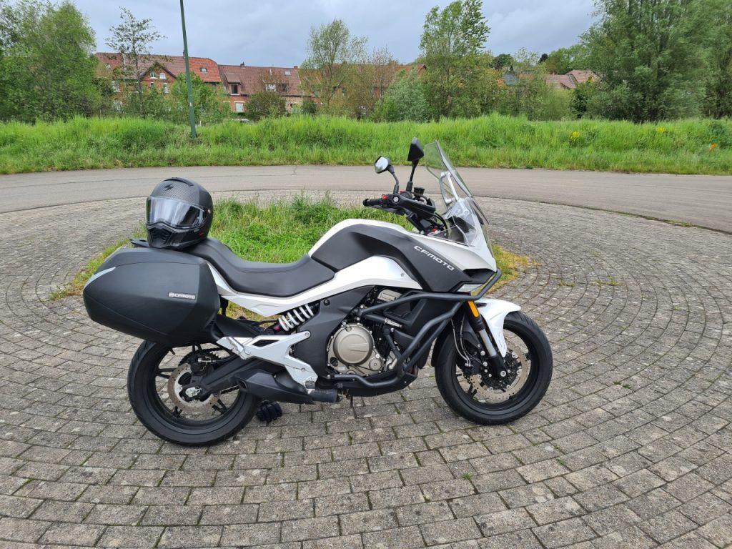 CF-Moto MT 650, on voulait la tester