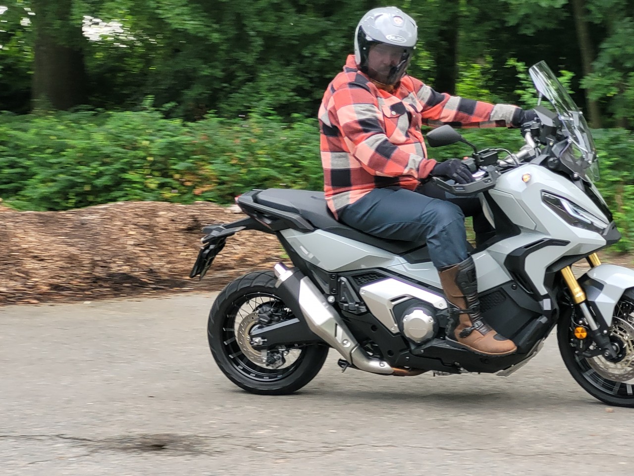 Bowtex Standard R: et c'est du belge en plus! – Moto 80