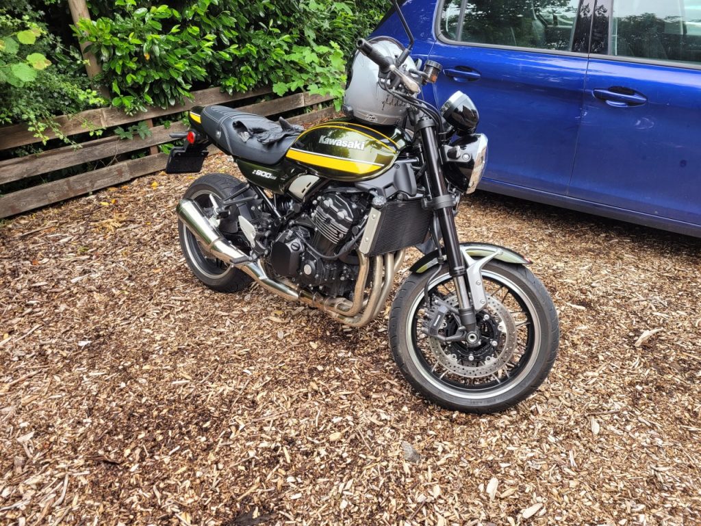 KAWASAKI Z900RS, Hommage à une pionnière.