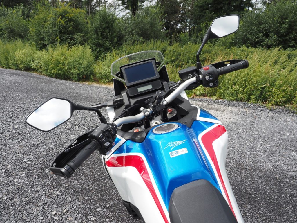 Honda Africa Twin 1100 DCT 2021, polyvalente partout.