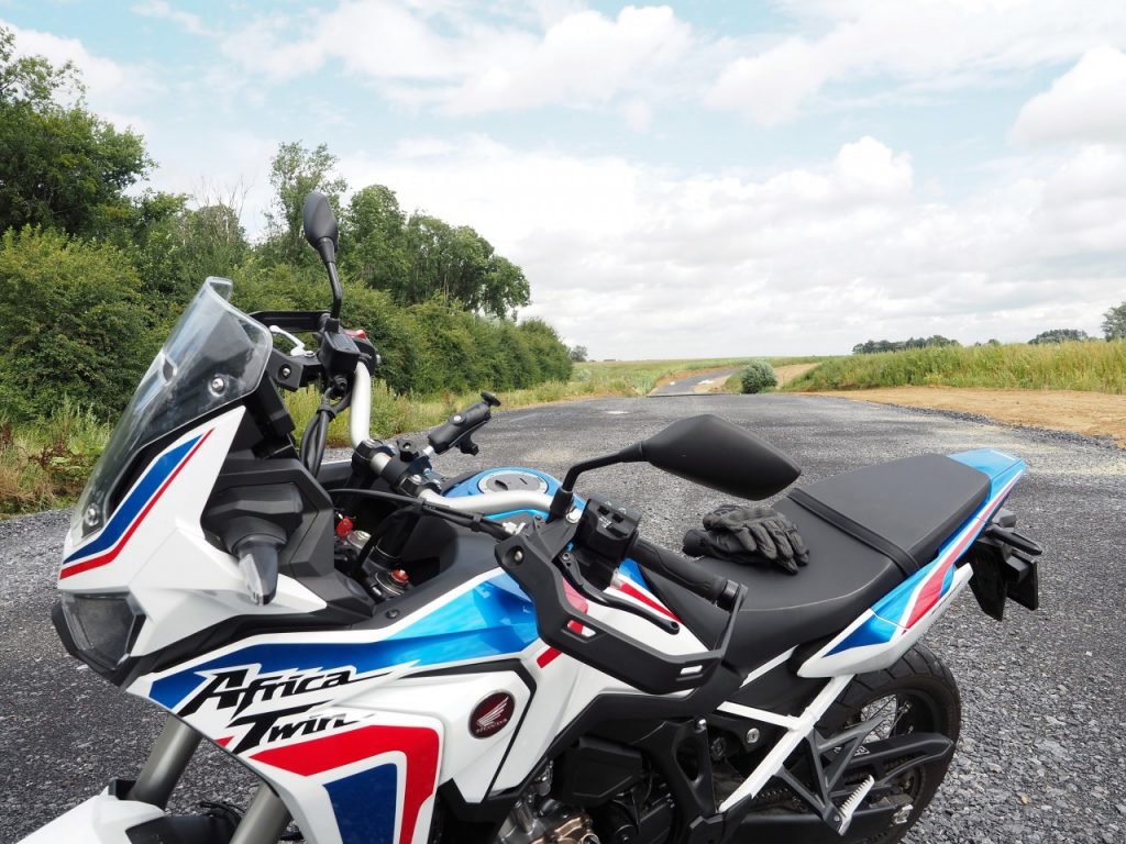 Honda Africa Twin 1100 DCT 2021, polyvalente partout.