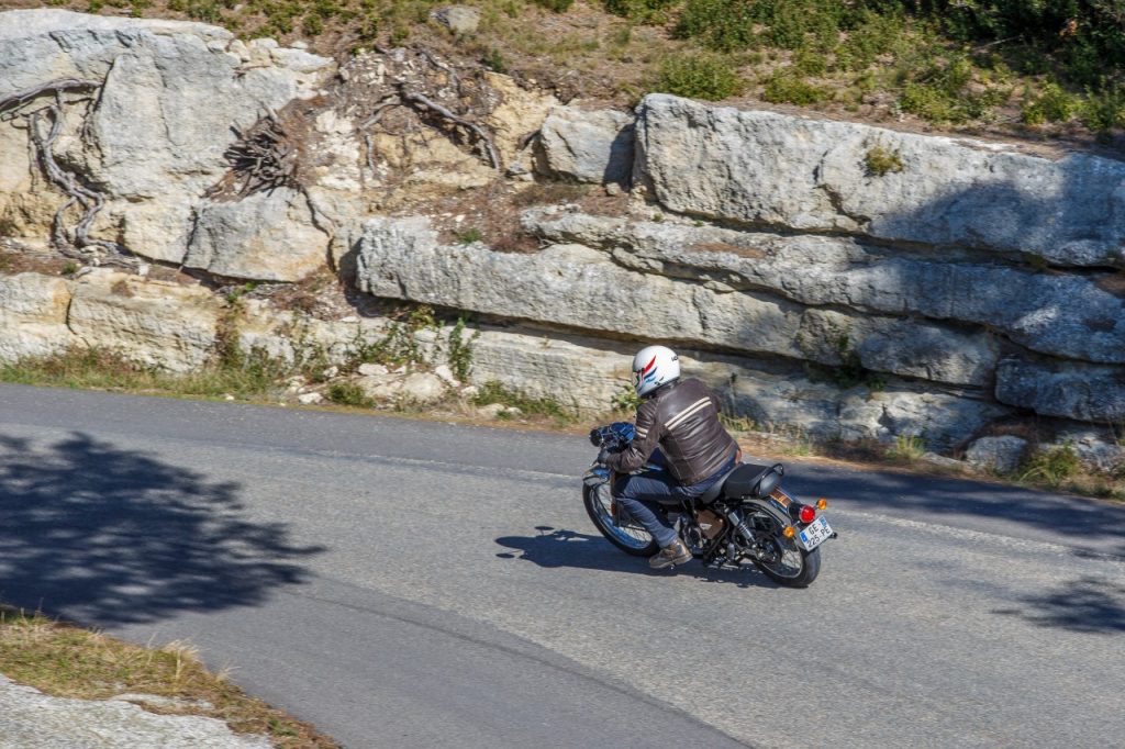 RE Classic 350: la Provence pour écrin