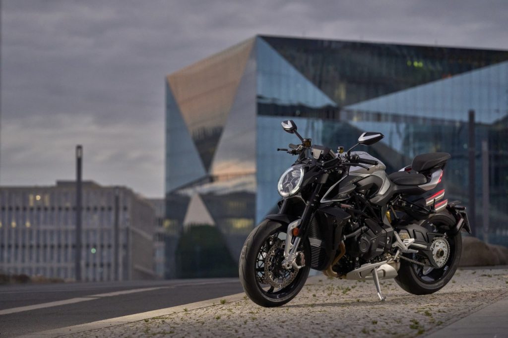 MV Agusta Brutale 1000 RS: plaidoyer pour la folie