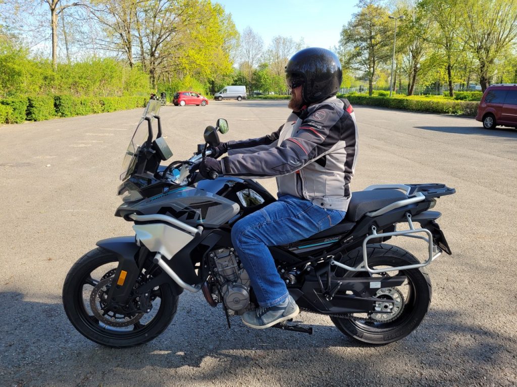 CF Moto 800 MT Sport, et pourquoi pas ?