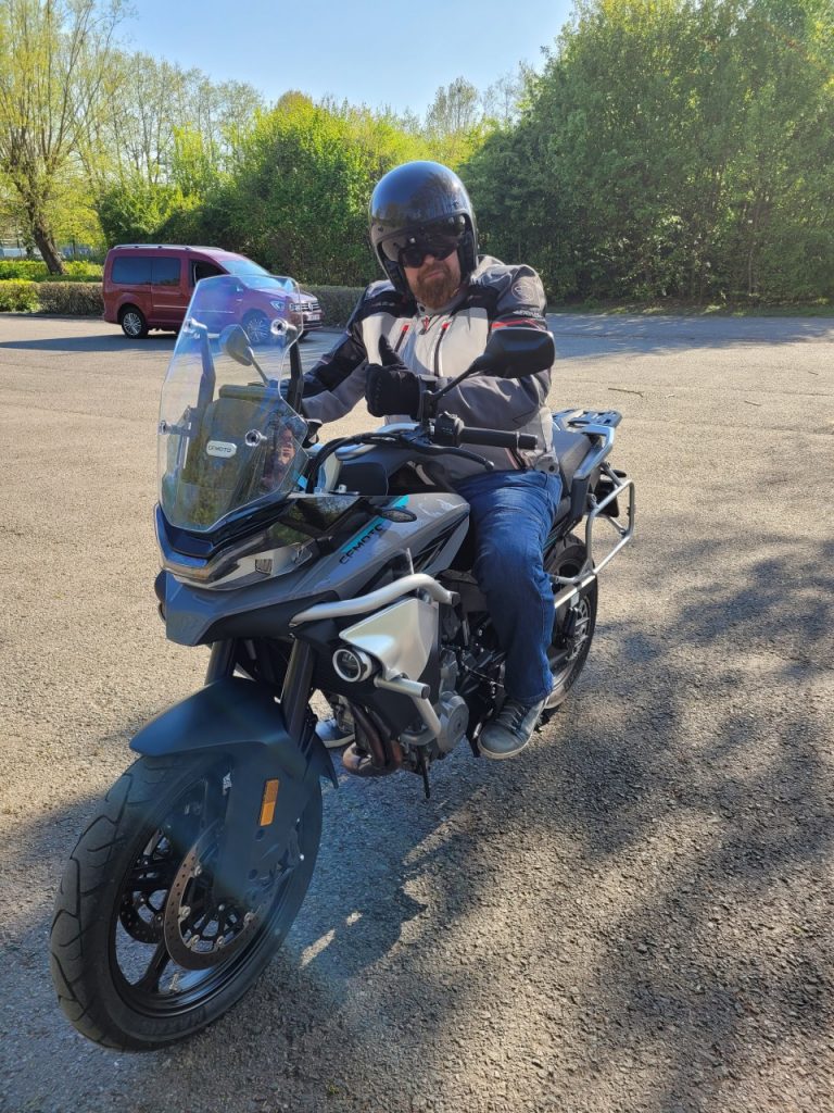 CF Moto 800 MT Sport, et pourquoi pas ?