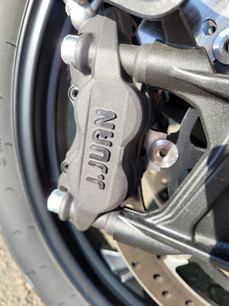 CF Moto 800 MT Sport, et pourquoi pas ?