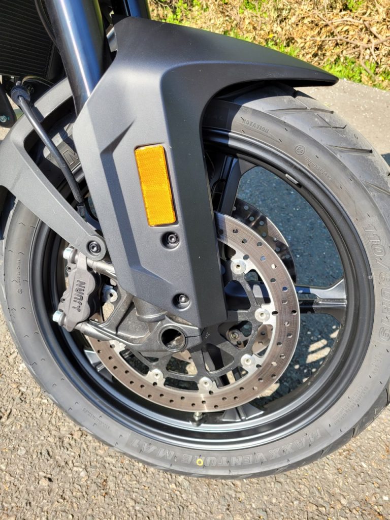 CF Moto 800 MT Sport, et pourquoi pas ?