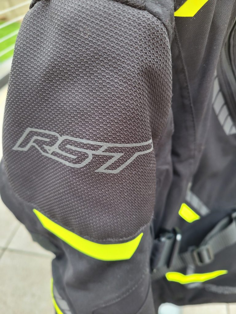 Tenue RST Pathfinder, Cheap but good