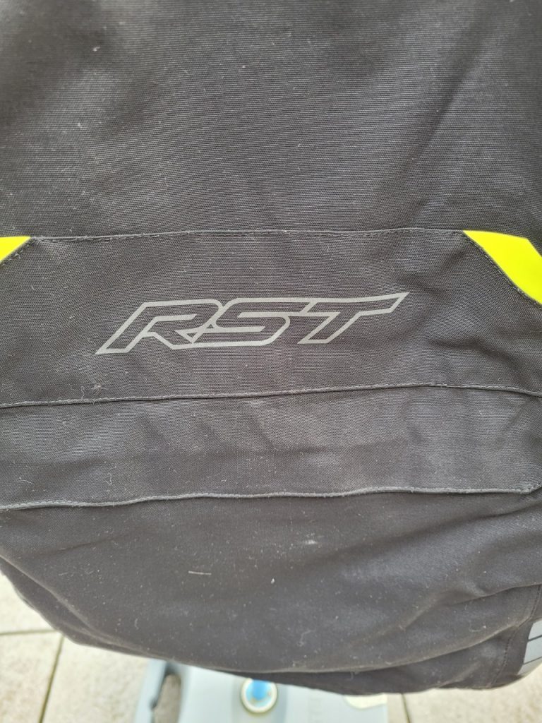 Tenue RST Pathfinder, Cheap but good