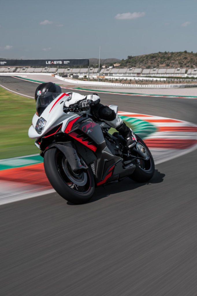 MV Agusta F3RR: supersport au quotidien?