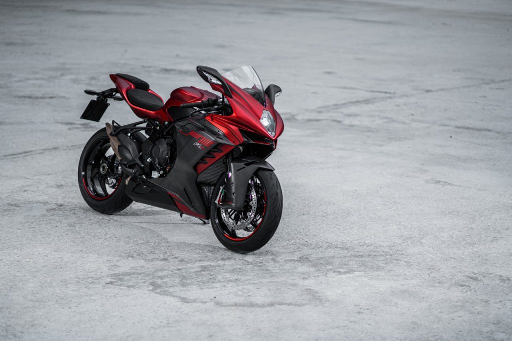 MV Agusta F3RR: supersport au quotidien?