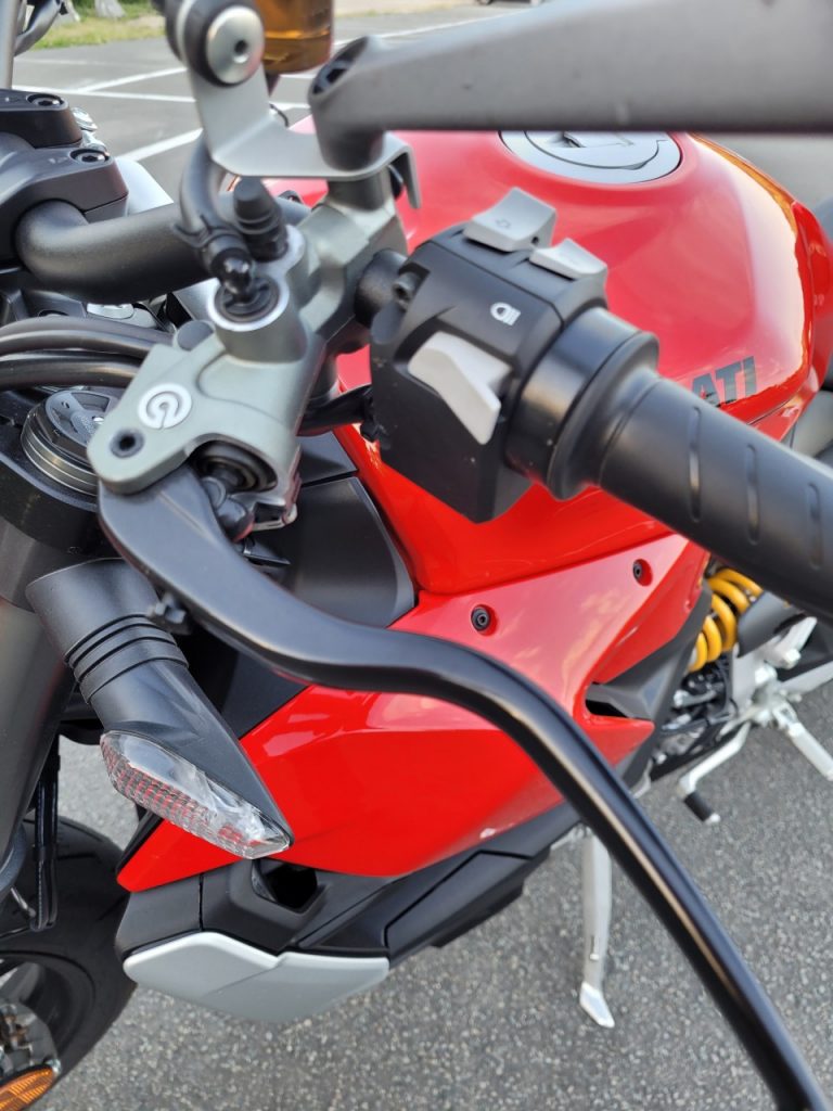 Ducati Streetfighter V2 2022 : Small Fight Club