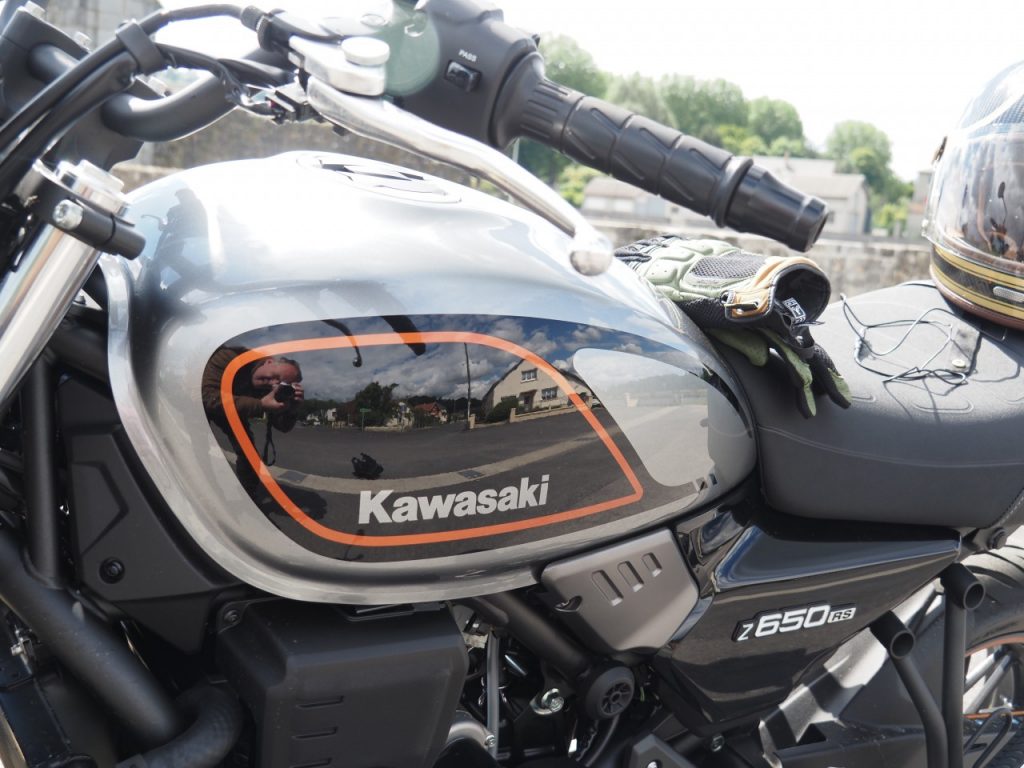 Terriblement vintage et sympa, la Kawasaki Z 650RS fait mouche