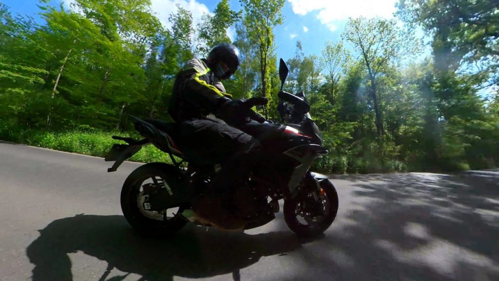 La Kawasaki Versys 650, comme une grande