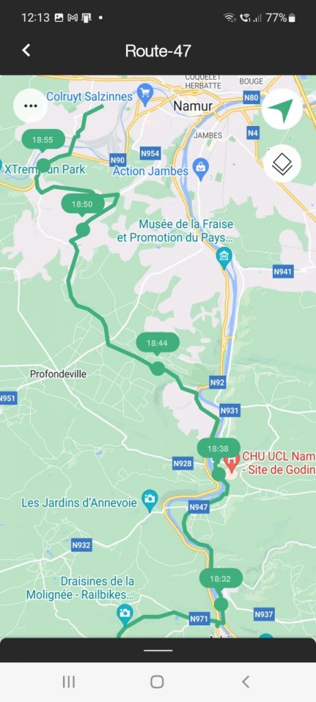 Komobi, le traqueur GPS intelligent qui protège votre moto.